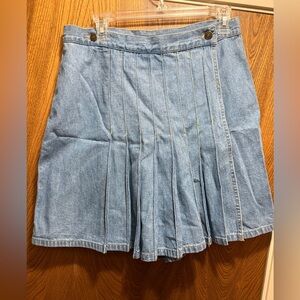 Lizwear Denim Skort – Size 12 – Like New